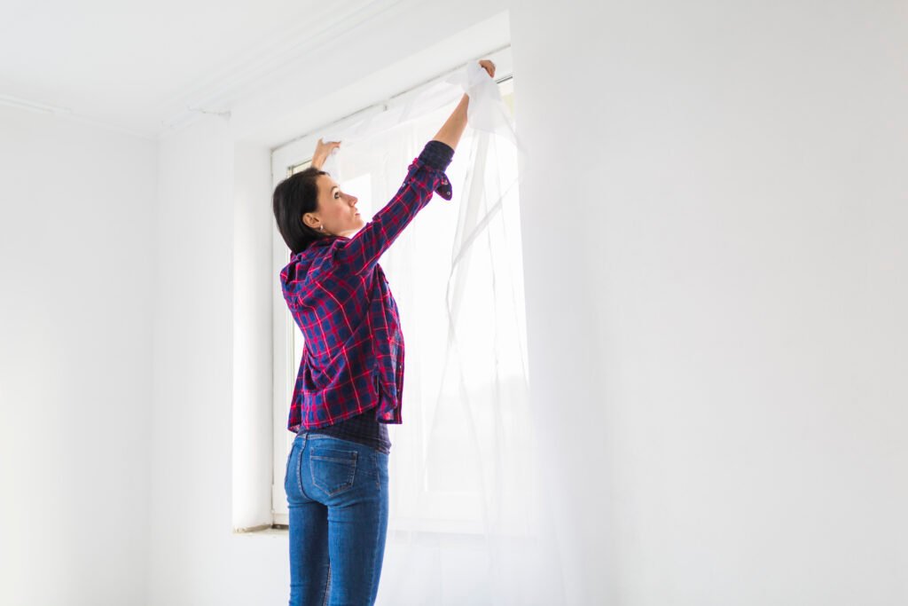 How to put up curtain rods